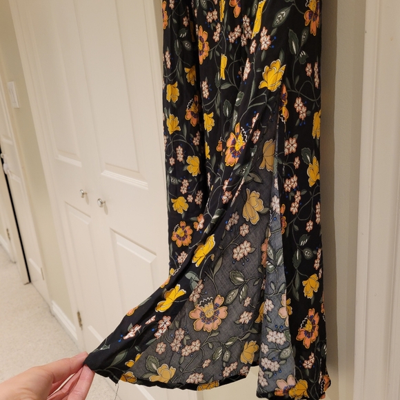 Tahari black and yellow peach floral A line midi skirt - Picture 4 of 7